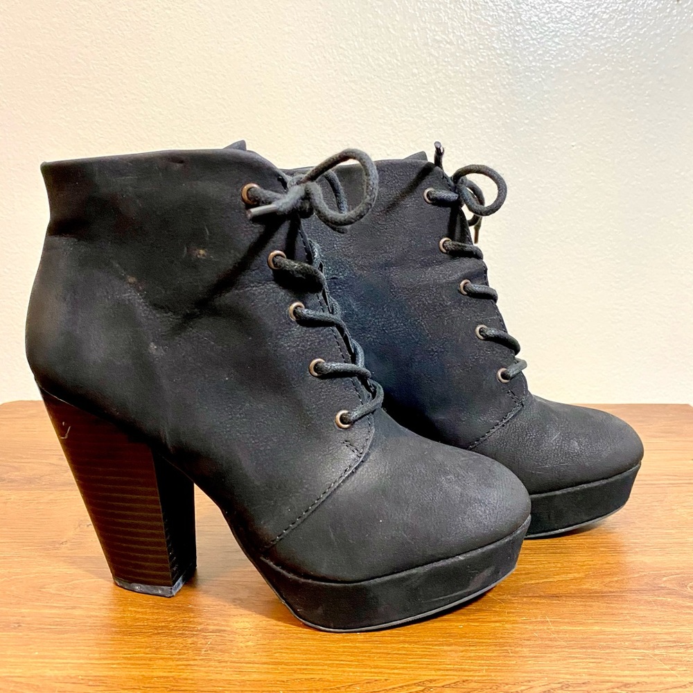 Black Thick Heeled Boot